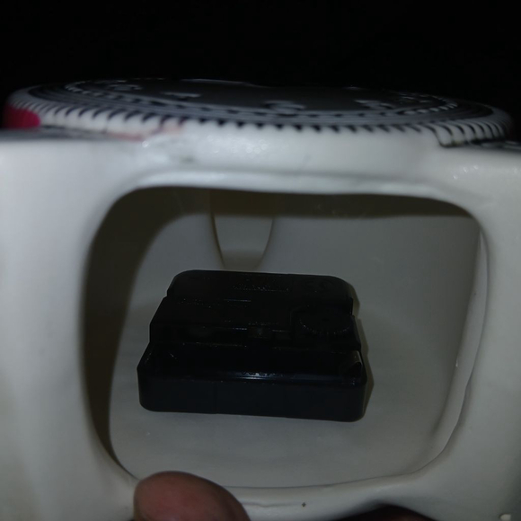 Ashland Pink and White Ceramic Clock One Size - Picture 9 of 9